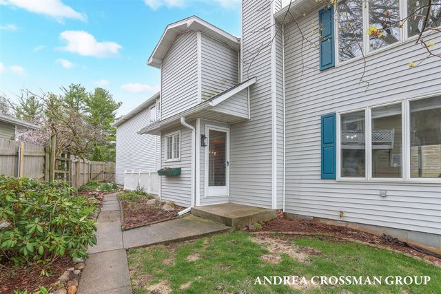 567 Breezy Bluff Street, Battle Creek, MI 49015