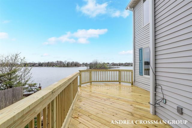 567 Breezy Bluff Street, Battle Creek, MI 49015
