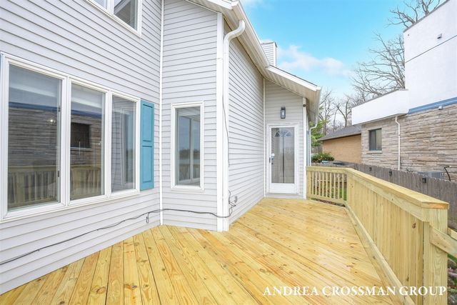 567 Breezy Bluff Street, Battle Creek, MI 49015