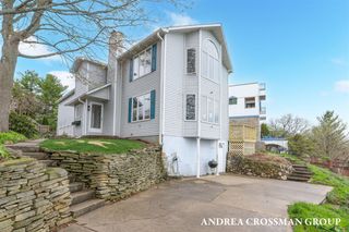 567 Breezy Bluff Street, Battle Creek, MI 49015
