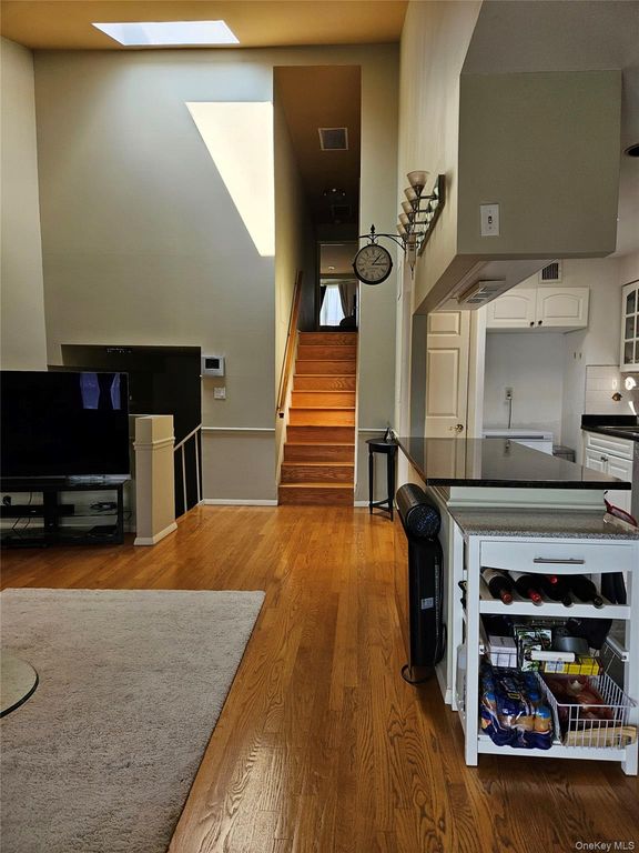 12024 Riviera Court 24B, College Point, NY 11356 — photo 4