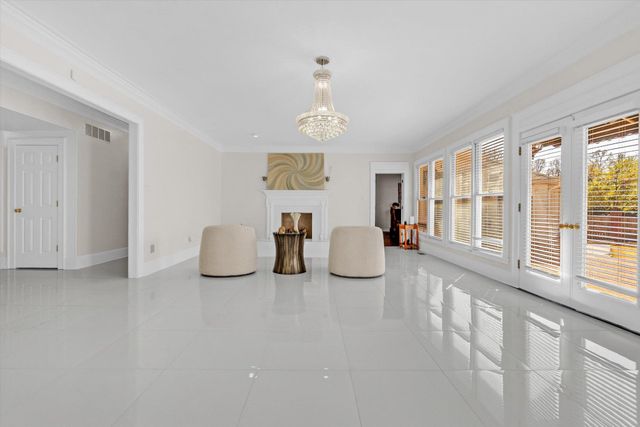 1235 DEXTER LN, Memphis, TN 38016