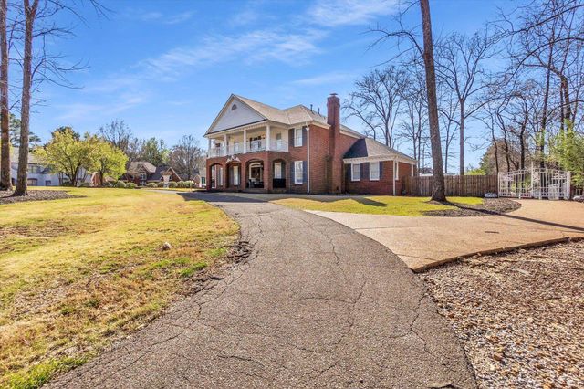 1235 DEXTER LN, Memphis, TN 38016