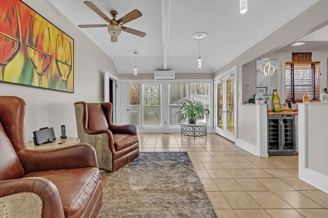 1235 DEXTER LN, Memphis, TN 38016