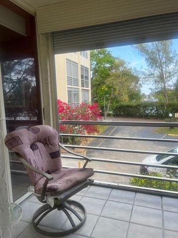 2871 Somerset Drive 218, Lauderdale Lakes, FL 33311