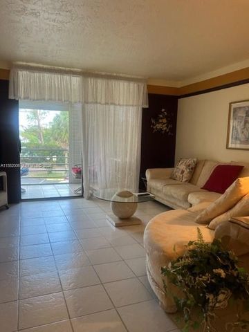 2871 Somerset Drive 218, Lauderdale Lakes, FL 33311