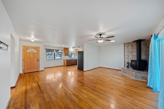 16298 Acero Drive, Anderson, CA 96007