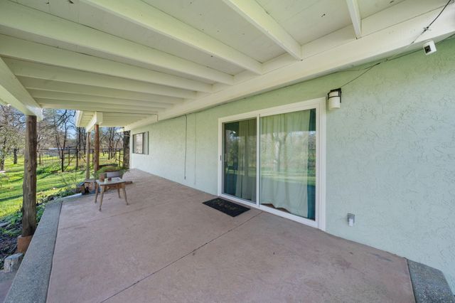 16298 Acero Drive, Anderson, CA 96007