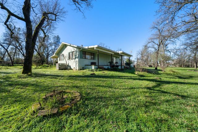 16298 Acero Drive, Anderson, CA 96007