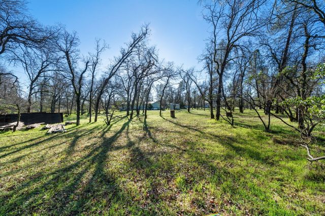 16298 Acero Drive, Anderson, CA 96007