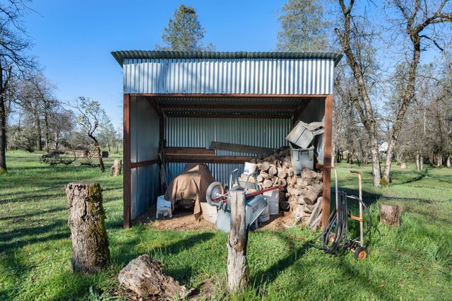 16298 Acero Drive, Anderson, CA 96007