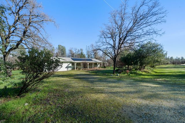 16298 Acero Drive, Anderson, CA 96007