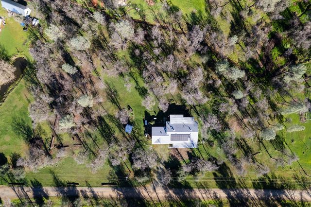 16298 Acero Drive, Anderson, CA 96007