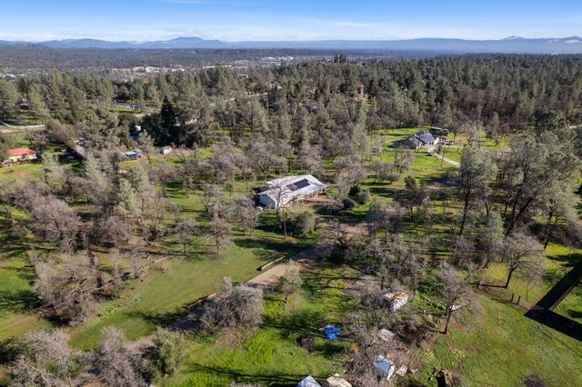 16298 Acero Drive, Anderson, CA 96007