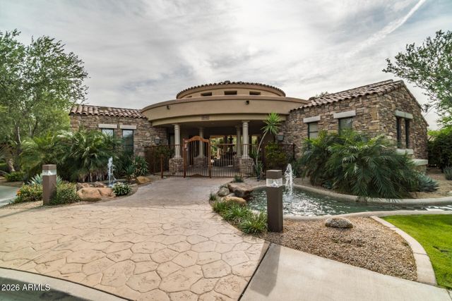 19550 N GRAYHAWK Drive 2046, Scottsdale, AZ 85255