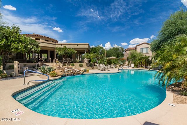 19550 N GRAYHAWK Drive 2046, Scottsdale, AZ 85255