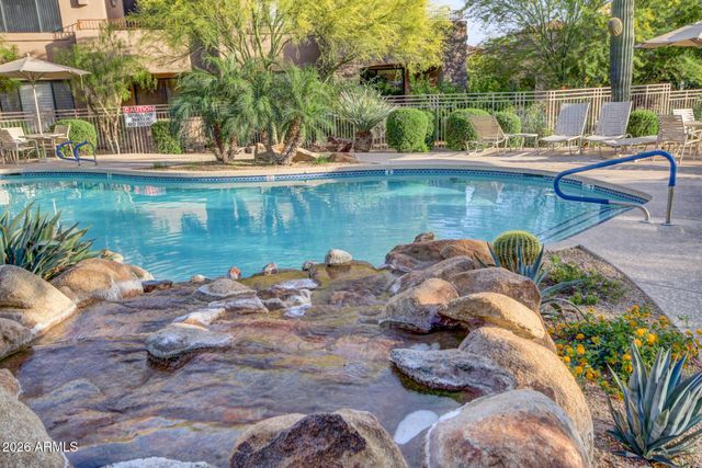 19550 N GRAYHAWK Drive 2046, Scottsdale, AZ 85255