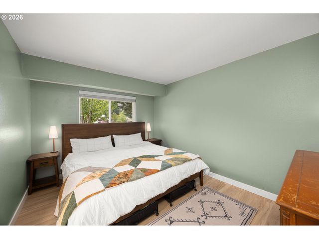 605 E FOOTHILLS Dr, Newberg, OR 97132