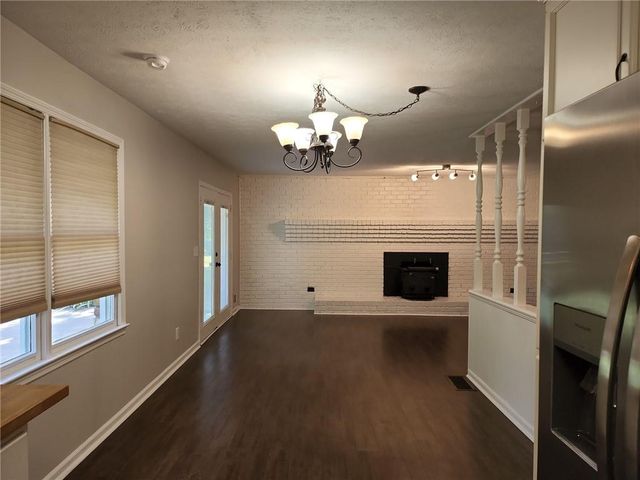 1476 Dupree Road, Woodstock, GA 30189