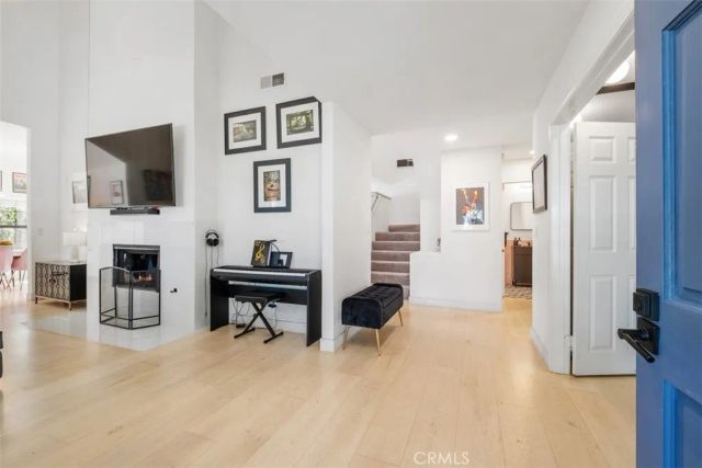 453 E Yale, Irvine, CA 92614