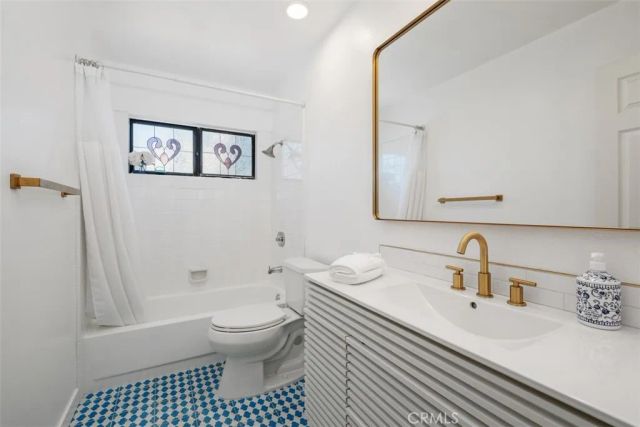 453 E Yale, Irvine, CA 92614