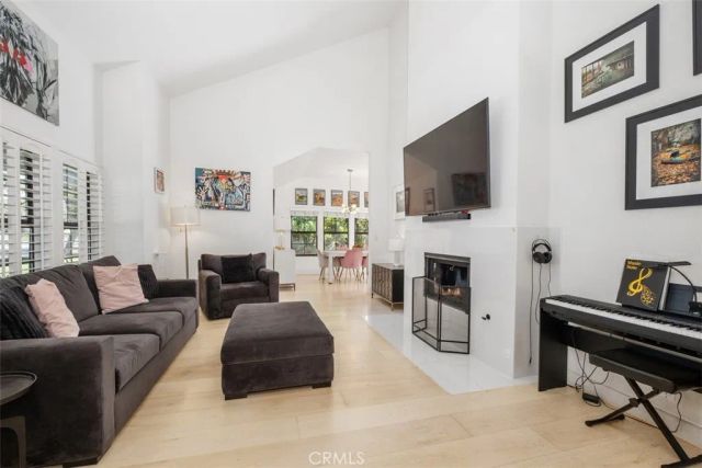 453 E Yale, Irvine, CA 92614