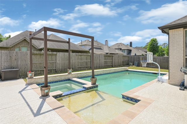 13018 Fernbank Forest Drive, Humble, TX 77346