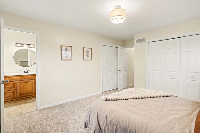 2334 Tamrack Street, Kalamazoo, MI 49006