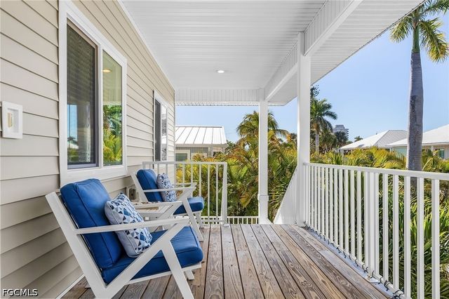 246 Delmar AVE, Fort Myers Beach, FL 33931