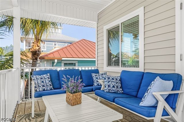 246 Delmar AVE, Fort Myers Beach, FL 33931