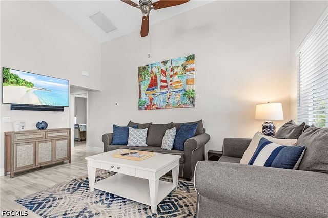 246 Delmar AVE, Fort Myers Beach, FL 33931
