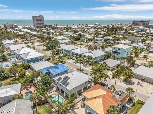 246 Delmar AVE, Fort Myers Beach, FL 33931