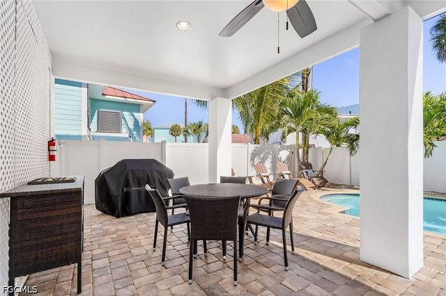 246 Delmar AVE, Fort Myers Beach, FL 33931
