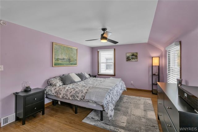 7 Kendale Road, Cheektowaga, NY 14215