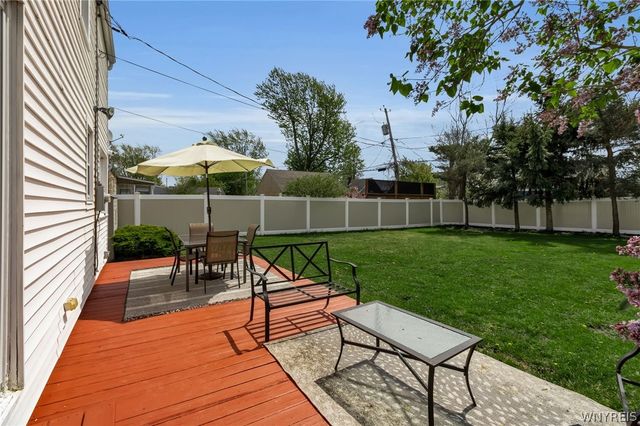 7 Kendale Road, Cheektowaga, NY 14215