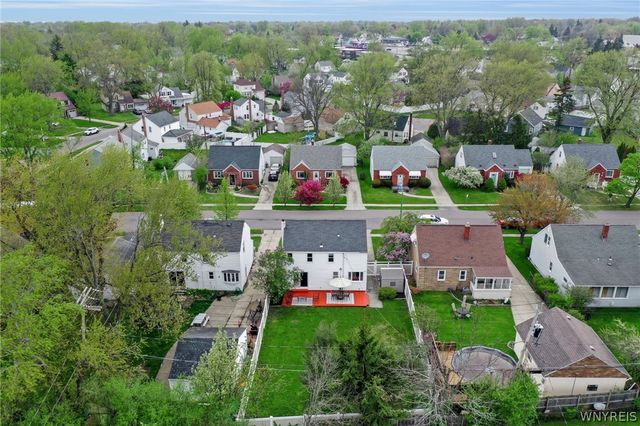 7 Kendale Road, Cheektowaga, NY 14215