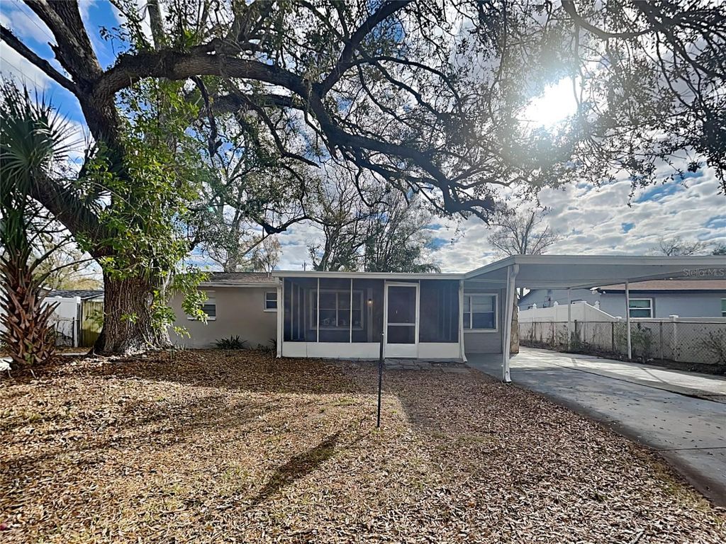 3821 BEECHWOOD BOULEVARD, Tampa, FL 33619