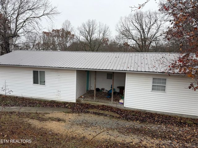 152 Country Way Drive, Lafollette, TN 37766