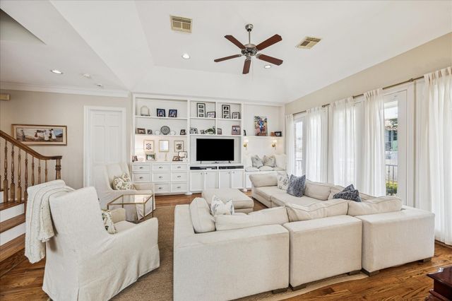 3731 Tartan Lane, Houston, TX 77025