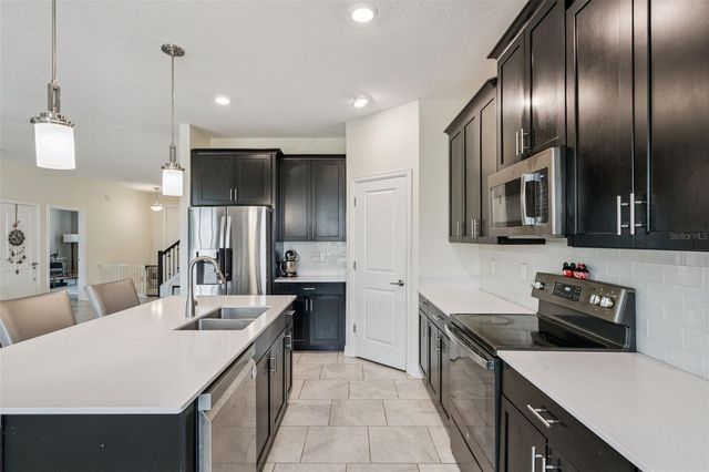 8995 CROQUET COURT, Davenport, FL 33896