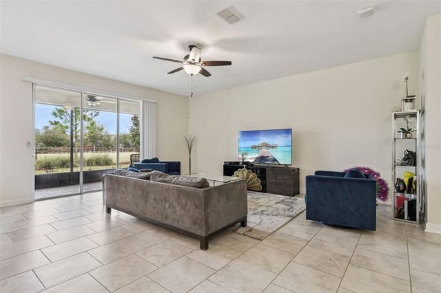 8995 CROQUET COURT, Davenport, FL 33896