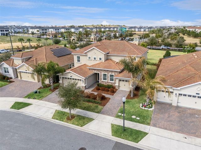 8995 CROQUET COURT, Davenport, FL 33896