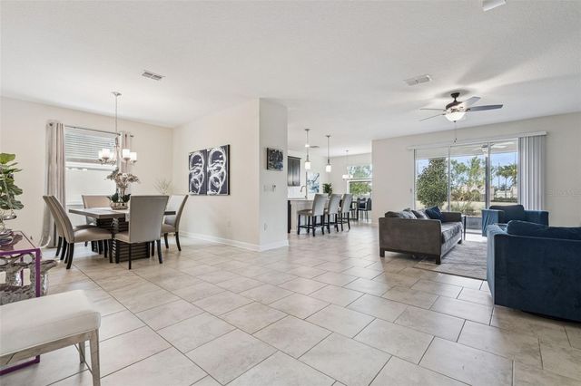 8995 CROQUET COURT, Davenport, FL 33896