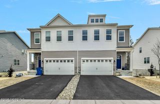 19 Barnegat Lane, Jackson, NJ 08527