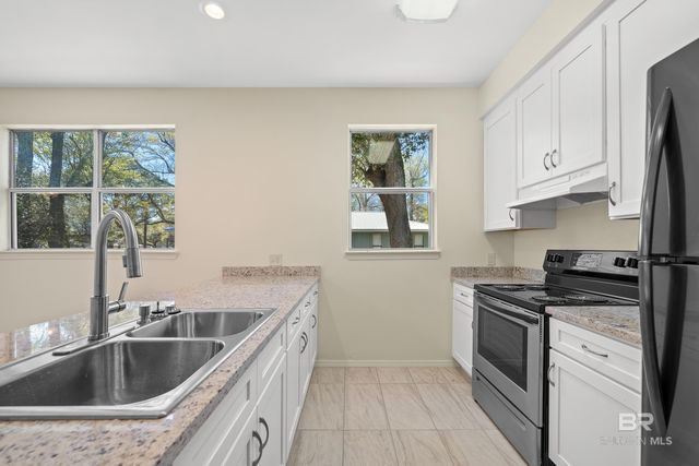 206 W Verbena Avenue, Foley, AL 36535