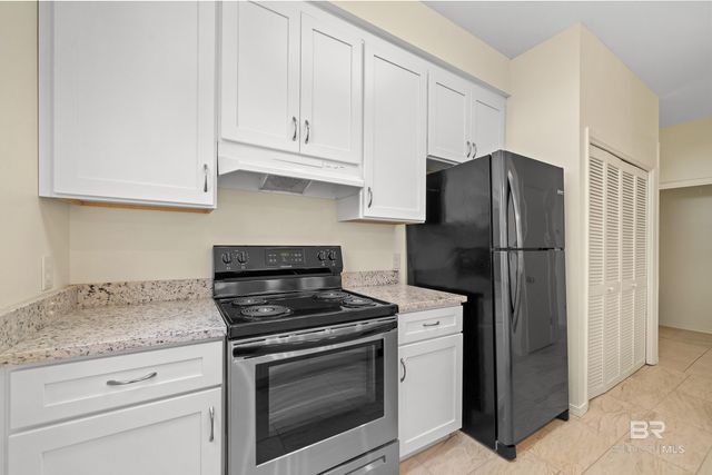 206 W Verbena Avenue, Foley, AL 36535