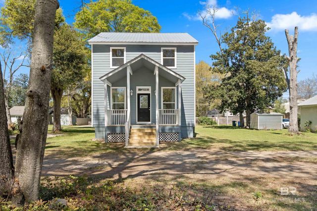 206 W Verbena Avenue, Foley, AL 36535