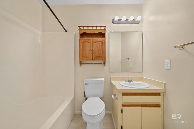 206 W Verbena Avenue, Foley, AL 36535