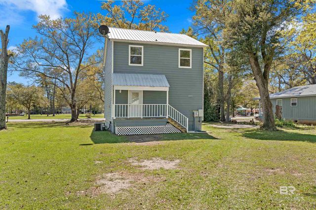 206 W Verbena Avenue, Foley, AL 36535