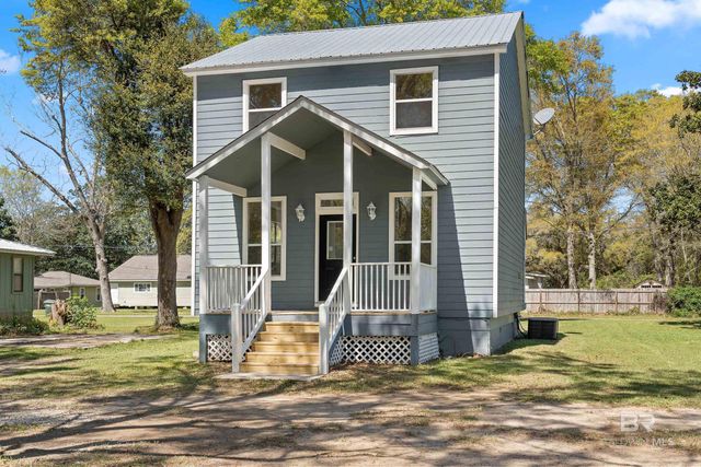 206 W Verbena Avenue, Foley, AL 36535